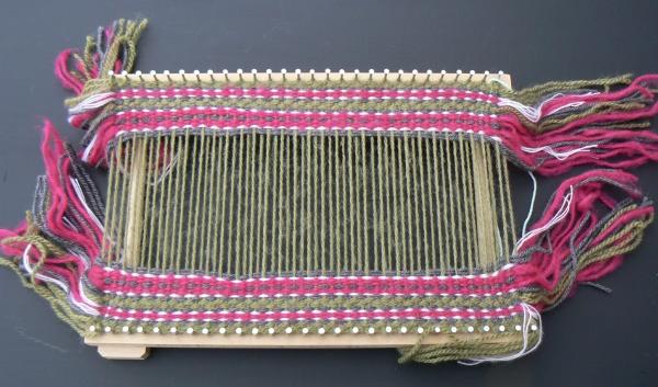 Lateral loom sample